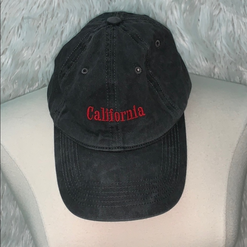 Brandy Melville California Hat